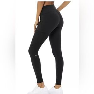 Alo xsmall black leggings with cargo pockets